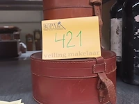 Lot 421 - lederen koffertjes. 2 stuks