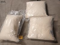 Lot 421 - wollen kussens. 3 stuks. - afbeelding 4 van  4