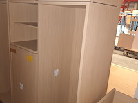 Lot 422 - modulaire kasten - afbeelding 2 van  2