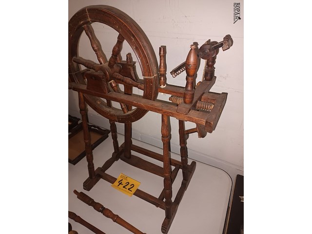 Lot 422 - spinnewiel - afbeelding 2 van  4