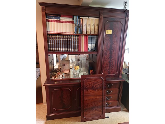 Lot 422 - wandkast - afbeelding 1 van  5