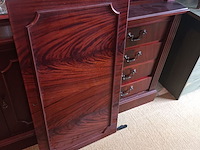 Lot 422 - wandkast - afbeelding 2 van  5