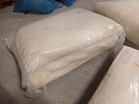 Lot 422 - wollen dekens. 3 stuks. - afbeelding 3 van  4