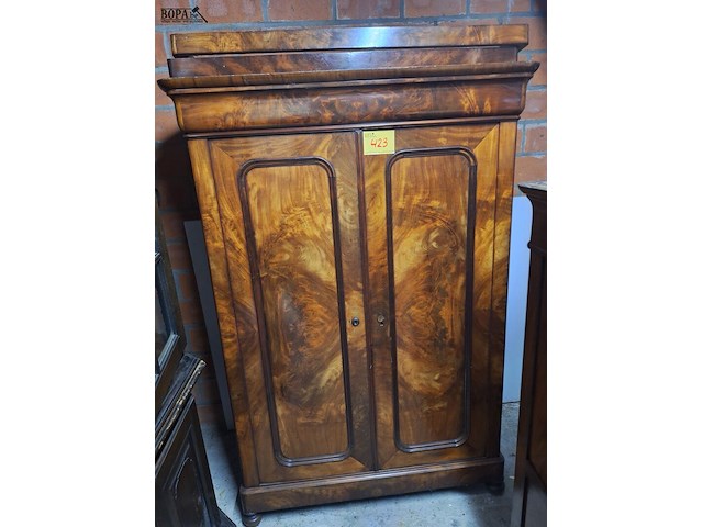 Lot 423 - antieke kast met 2 deuren - afbeelding 1 van  1