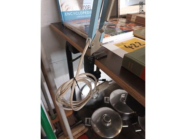 Lot 423 - bureaulamp lichtblauw - afbeelding 3 van  3