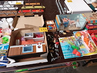 Lot 423 - oud speelgoed. 18 stuks - afbeelding 1 van  8