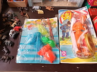 Lot 423 - oud speelgoed. 18 stuks - afbeelding 4 van  8