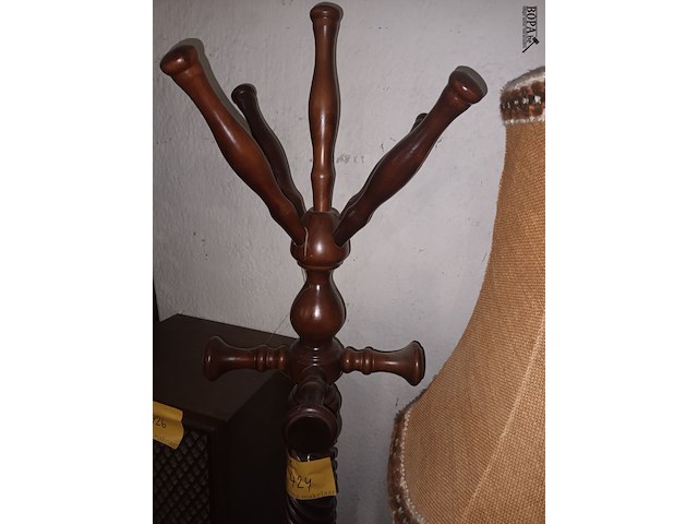 Lot 424 - houten kapstok - afbeelding 2 van  4