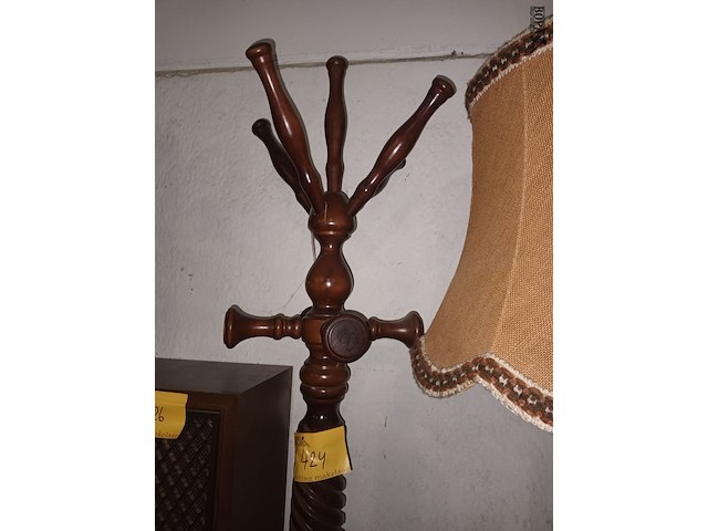 Lot 424 - houten kapstok - afbeelding 4 van  4