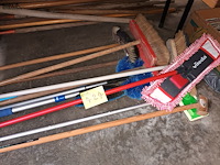 Lot 424 - poetsmateriaal. 10 stuks - afbeelding 1 van  3