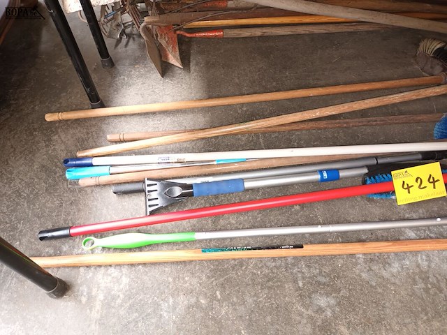 Lot 424 - poetsmateriaal. 10 stuks - afbeelding 2 van  3