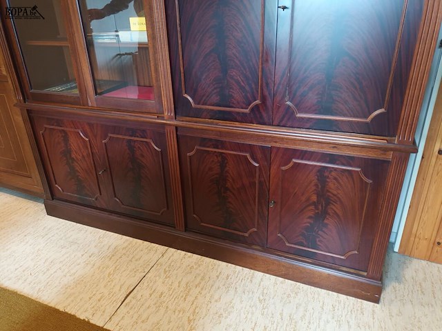 Lot 424 - wandkast - afbeelding 3 van  3