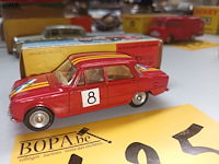 Lot 425 - dinky toys alfa romeo - afbeelding 3 van  3