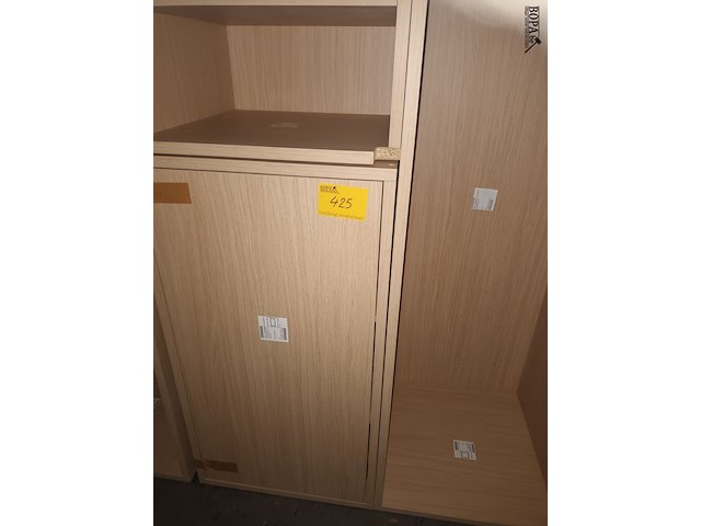 Lot 425 - modulaire kasten - afbeelding 2 van  2