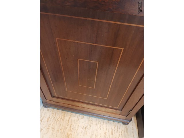 Lot 426 - kastje - afbeelding 3 van  4