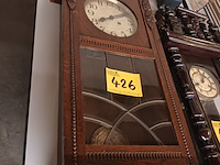Lot 426 - muurklok - afbeelding 1 van  4