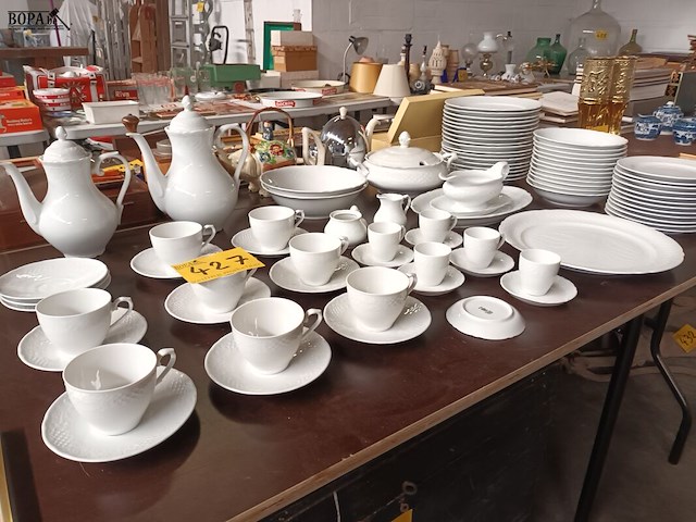 Lot 427 - servies bavaria schumann. 80 stuks - afbeelding 2 van  5