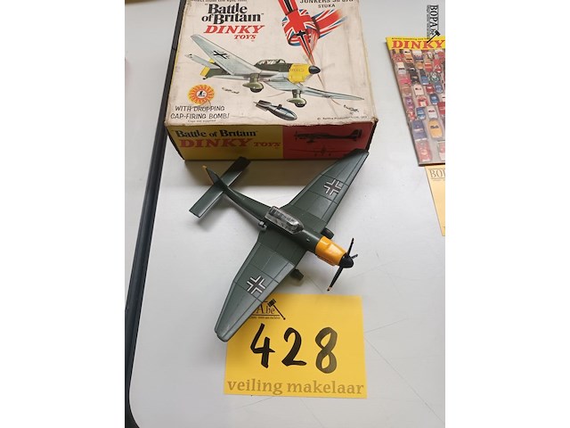Lot 428 - dinky toys battle of britain vliegtuig - afbeelding 1 van  4