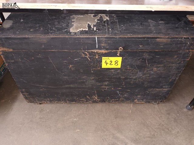 Lot 428 - houten koffer - afbeelding 2 van  2