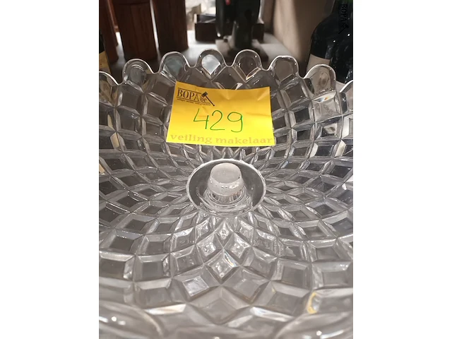 Lot 429 - antieke glazen schaal - afbeelding 2 van  4