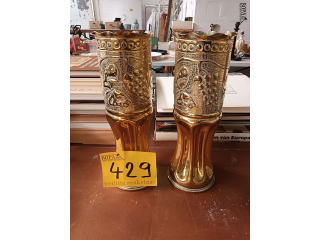 Lot 429 - koppel obussen trench art - afbeelding 1 van  4