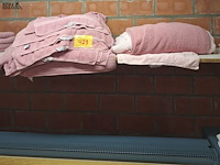Lot 429 - lot linnen - afbeelding 4 van  4
