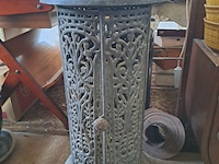 Lot 43 - antieke franse art nouveau haardkachel in gietijzer - decora - afbeelding 1 van  2