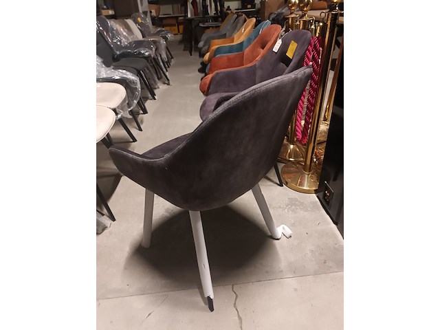 Lot 43 - armstoel turner. 2 stuks - afbeelding 5 van  5