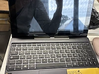 Lot 43 - asus compacte laptop - afbeelding 1 van  2