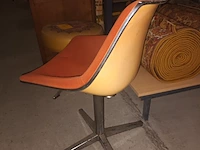 Lot 43 - design draaistoel l202 - afbeelding 2 van  4
