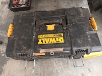 Lot 43 - dewalt materiaalkoffer met inhoud - afbeelding 1 van  3
