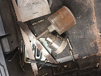 Lot 43 - dewalt materiaalkoffer met inhoud - afbeelding 3 van  3