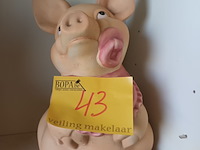 Lot 43 - groot spaarvarken - afbeelding 1 van  5