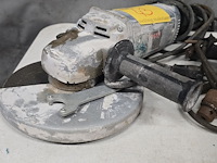 Lot 43 - haakse slijper bosch en boormachine metabo - afbeelding 2 van  3