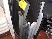 Lot 43 - inklapbare tuinstoel. 2 stuks - afbeelding 2 van  4