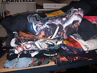 Lot 43 - kledij - afbeelding 2 van  5