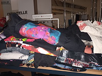 Lot 43 - kledij - afbeelding 3 van  5