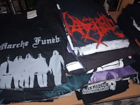 Lot 43 - kledij - afbeelding 4 van  5