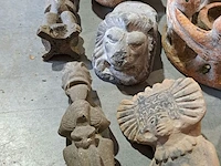 Lot 43 - mexicaanse beelden aardewerk - 12 stuks - afbeelding 4 van  5
