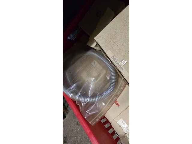 Lot 43 - miele diverse onderdelen - afbeelding 2 van  7