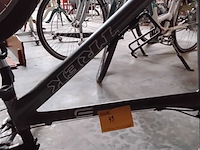 Lot 43 - mountainbike trek - afbeelding 1 van  4