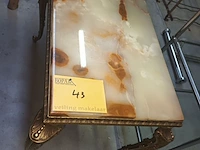 Lot 43 - onyx tafeltje - afbeelding 4 van  5
