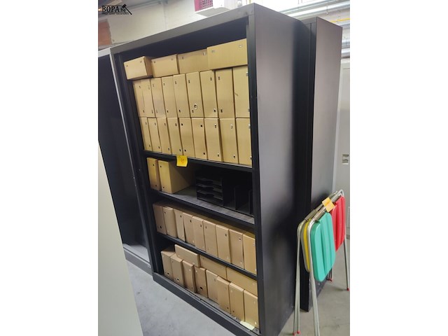 Lot 43 - open metalen dossierkast - afbeelding 1 van  1