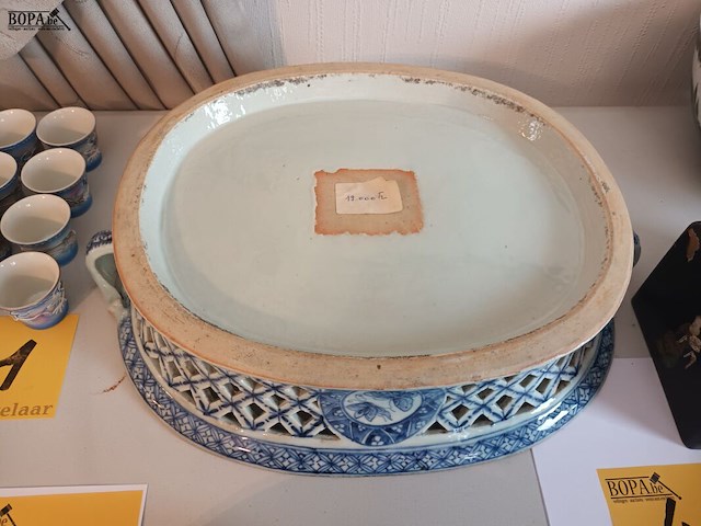 Lot 43 - ovalen chinese sierschaal - afbeelding 5 van  6