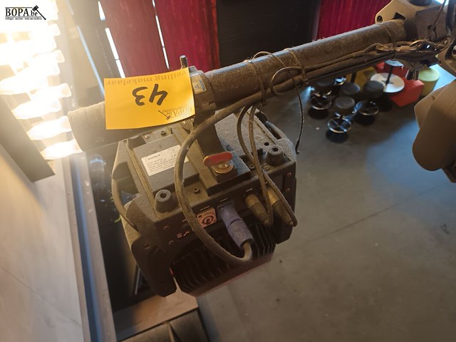 Lot 43 - professioneel partylight en beamspot nicols - afbeelding 2 van  2