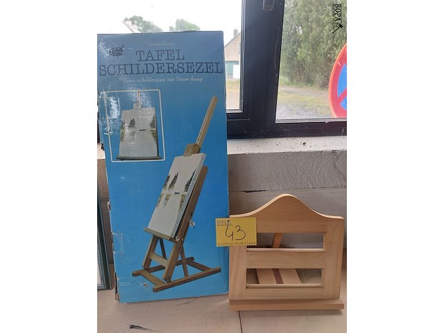 Lot 43 - schildersezels, 2 stuks - afbeelding 1 van  2