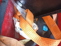 Lot 43 - spanriemen en kettingen - afbeelding 4 van  4