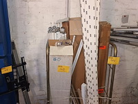 Lot 43 - tl lampen - afbeelding 1 van  3