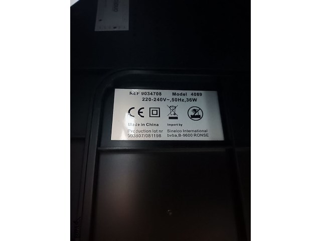 Lot 43 - uv lamp voor nagels - afbeelding 4 van  4