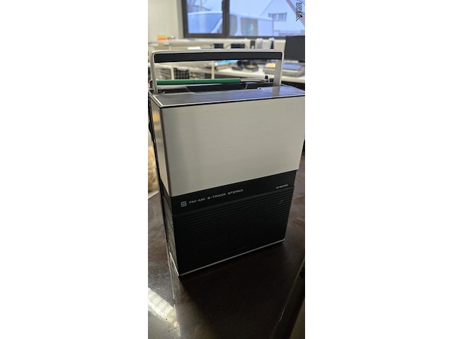 Lot 43 - vintage radio - afbeelding 3 van  4